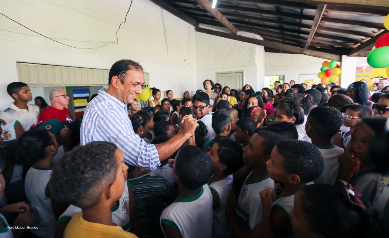 Assinada ordem de serviço para reforma da Escola Paulo Freire