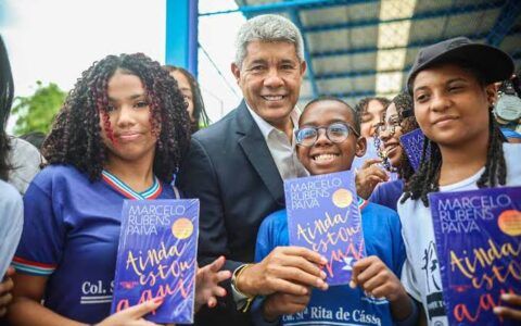 Em Conceição do Jacuípe, início do ano letivo 2025 da rede estadual é marcado por entrega de escola de tempo integral, ônibus escolar e anúncios para a educação