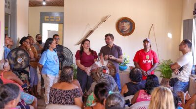 Famílias do CRAS de Olivença recebem entregas do Programa de Aquisição de Alimentos