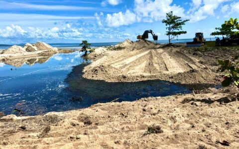 Prefeitura de Ilhéus atende mais um pedido de Boca de Lata e realiza limpeza histórica na Litorânea Norte