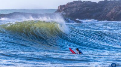 Primeira etapa do Baiano de Surf 25 ocupa a Praia da Engenhoca neste final de semana