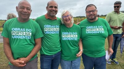 César Porto participa  de Ato em defesa  do Porto Sul em Ilhéus