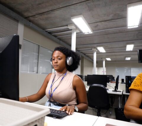 Governo do Estado convoca três mil universitários para o Partiu Estágio