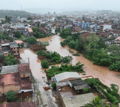 Governo do Estado se mobiliza para prestar apoio a municípios baianos afetados pelas chuvas