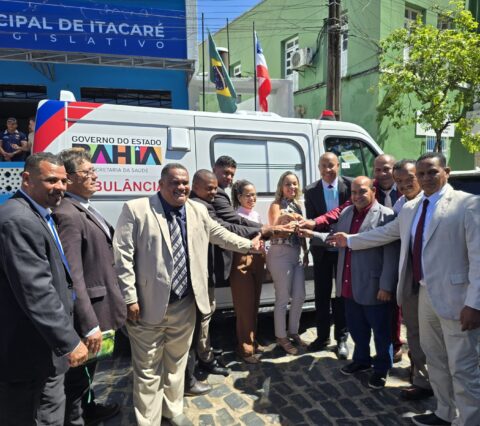 Itacaré recebe nova ambulância através de emenda do deputado Jurailton Santos e apoio do Governo do Estado