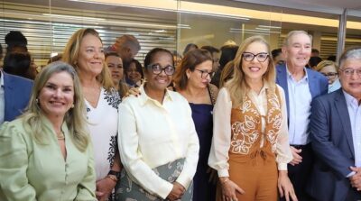 Prefeita de Ibicaraí participa da inauguração do Espaço UPB Mulheres Municipalistas em Salvador