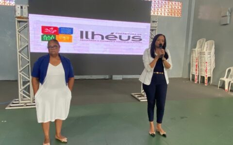 Prefeitura de Ilhéus homenageia auxiliares e técnicos de enfermagem em evento especial no Clube Social