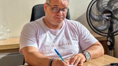 Quando o Legislativo perde a compostura, quem perde é o povo
