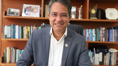 Reitor da Uesc será empossado na Academia de Letras de Ilhéus, dia 7 de maio