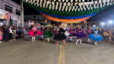 Ibicaraí abre os festejos de São João com apresentações escolares e das Juninas ‘Dona Maria’ e ‘Flores do Sol’