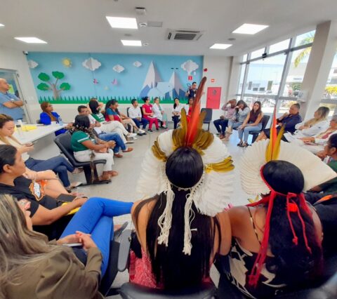 Lideranças indígenas e gestão do Materno-Infantil dialogam sobre avanços no atendimento aos Povos Originários