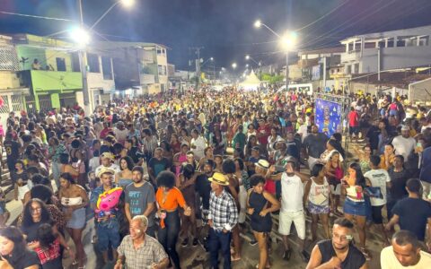 São João dos Bairros celebra cultura junina no Teotônio Vilela