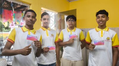 Social e Educação de Ibicaraí fazem parceria para emissão da carteira ID Jovem para alunos do Ângelo Magalhães