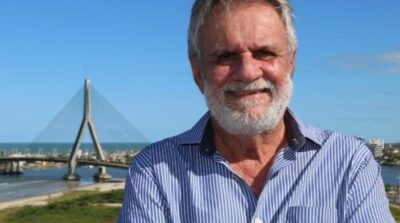 Isaac lança “70 faróis em palavras”, obra que reúne artigos publicados nos principais veículos de comunicação da Bahia