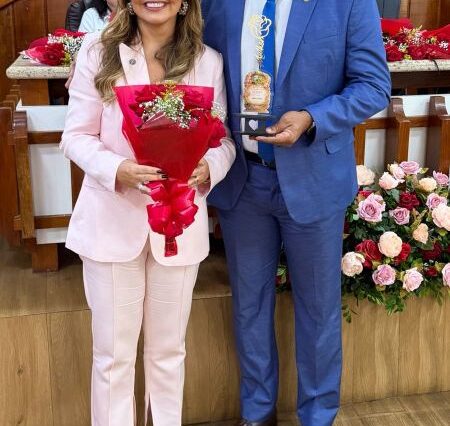 Itajuípe: Andrea Castro é  homenageada na Câmara em sessão solene pelo dia internacional da mulher