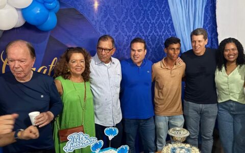 Jabes Ribeiro celebra aniversário de 74 anos ao lado de lideranças políticas; Zé Cocá é citado como possível vice na chapa de ACM Neto