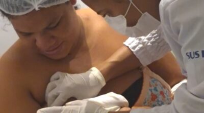 Após seis gestações sem amamentar, mãe realiza sonho com o sétimo filho no Hospital Materno-Infantil de Ilhéus