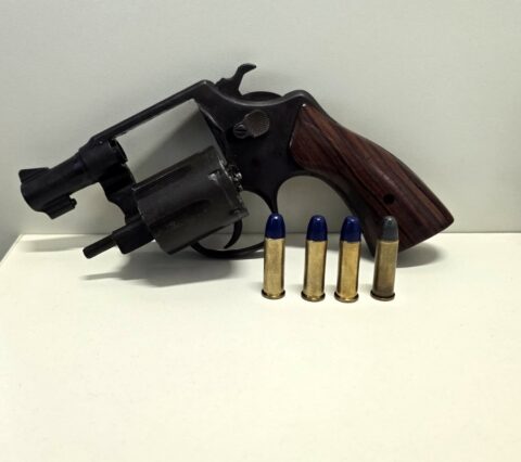 PM prende arma de fogo em Camacã