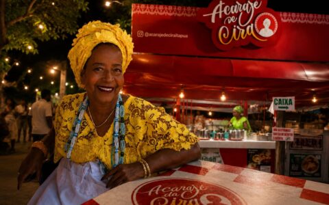 Acarajé da Cira segue aberto em Itapuã