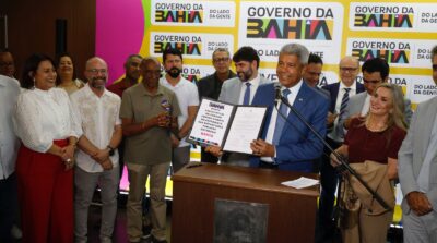 Jerônimo Rodrigues anuncia ponto facultativo na sexta-feira (5), após feriado de Corpus Christi