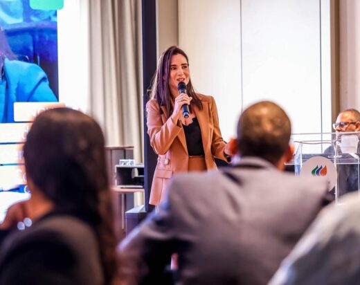 Ministério de Minas e Energia prorroga contrato de concessão da Neoenergia Coelba na Bahia, que divulga investimento recorde de R$ 24,7 bilhões e anuncia Fabiana Lopes como nova diretora-presidente