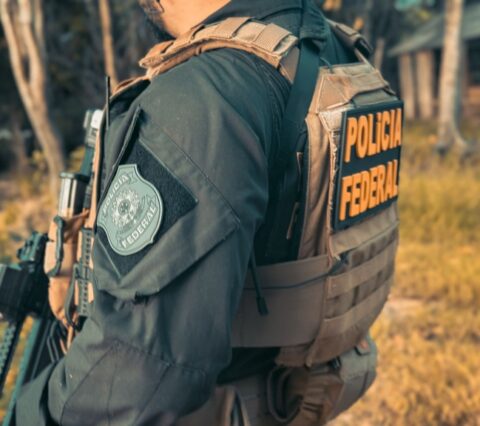 PF e PM fazem apreensão de R$ 700 mil em espécie na Bahia