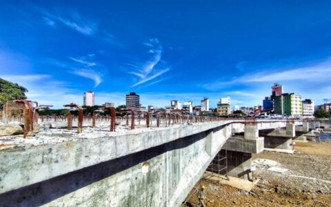 Titular da SIURB vistoria obras de mobilidade e pavimentação em Itabuna
