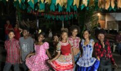 Quadrilha junina de adolescentes quilombolas celebra a cultura do São João em Ilhéus