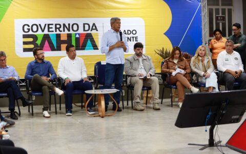 Em Senhor do Bonfim, governador se reúne com empresários e lideranças para discutir investimentos para o município