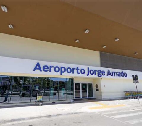 Ilhéus projeta alta temporada aquecida com reforço na malha aérea e crescimento do turismo