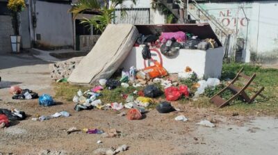 Moradores da Avenida Paulo Souto denunciam acúmulo de lixo e cobram providências da Prefeitura de Ilhéus