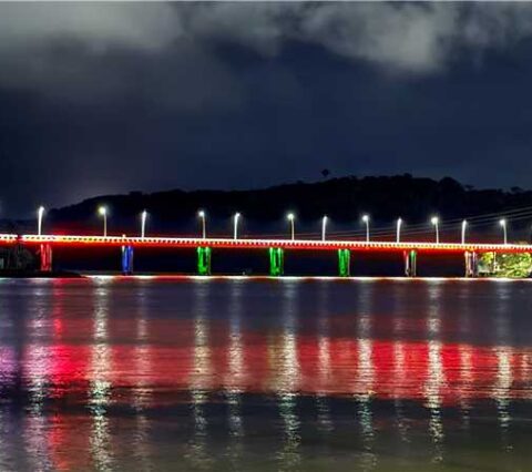 Ponte Lomanto Júnior recebe iluminação moderna e ganha destaque na paisagem de Ilhéus