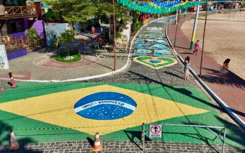 Itacaré recebe decoração especial para os festejos juninos e transmissão dos jogos na Praça São Miguel