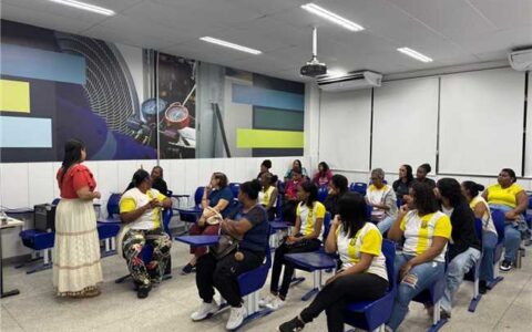 Qualificação profissional amplia oportunidades para estudantes da EJA em Ilhéus