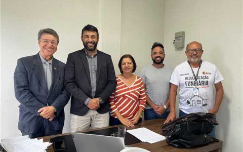 Entrega dos primeiros certificados marca avanço da regularização fundiária em Ilhéus