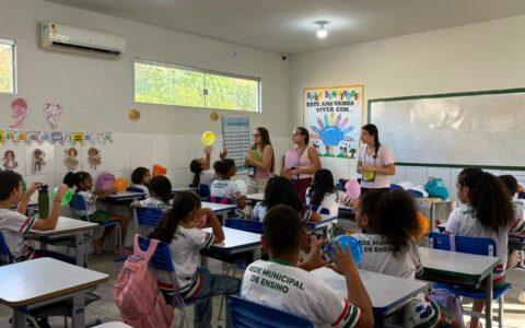 Estudantes de escola particular de Salvador realizam missão solidária que beneficia mais de 3 mil estudantes da rede pública no interior da Bahia