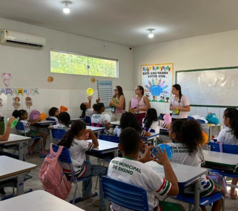Estudantes de escola particular de Salvador realizam missão solidária que beneficia mais de 3 mil estudantes da rede pública no interior da Bahia