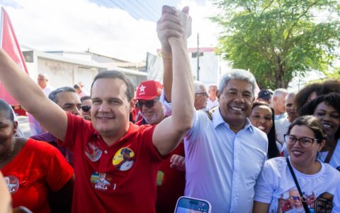 "Pesquisa mostra que a Bahia aprova o governador e vai votar em Jerônimo e Lula", afirma Júlio