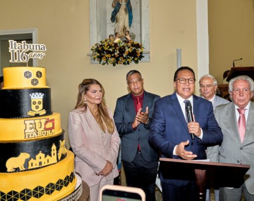 Prefeito Augusto Castro agradece a confiança da população durante Missa em Ação de Graças dos 116 anos de Itabuna