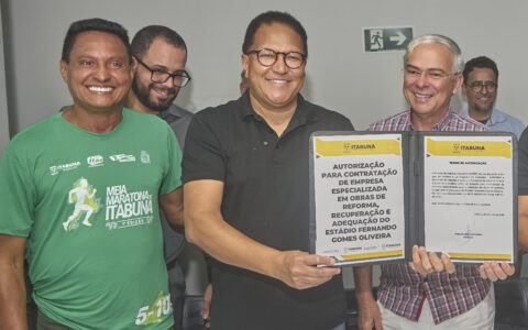 Prefeito Augusto Castro assina autoriza licitações obras de R$ 46,7 milhões e o Chamamento Público para Vila do Servidor