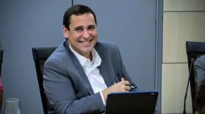 "Quaest de hoje deve tirar o sono de muita gente", diz Éden sobre empate técnico entre Jerônimo e ACM Neto