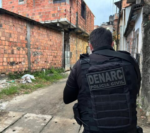 Polícia Civil apreende drogas e materiais utilizados no tráfico durante ação integrada em Itabuna