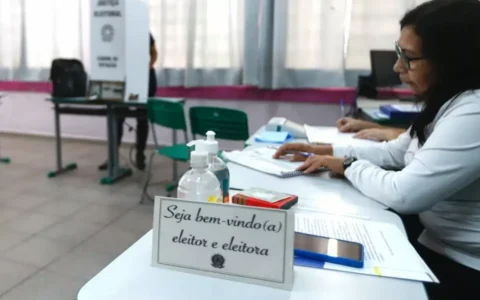 TRE-BA inicia convocação de cerca de 140 mil mesárias(os) para atuar nas Eleições 2026