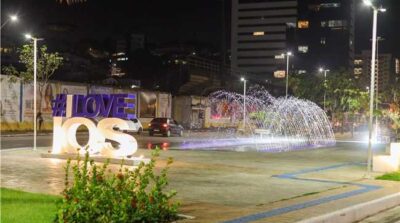 Túnel de água luminosa da Praça Misael Tavares passa a funcionar com novos horários