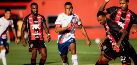 Brasileirão: Bahia vence Vitória no Barradão e segue na cola do G5