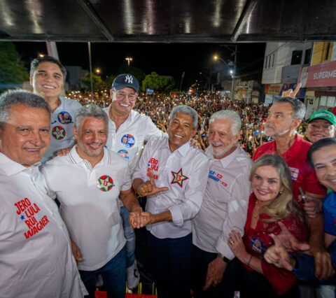 Em Caetité, Jerônimo destaca tratamento de câncer perto de casa e promete ampliar a rede de saúde no interior
