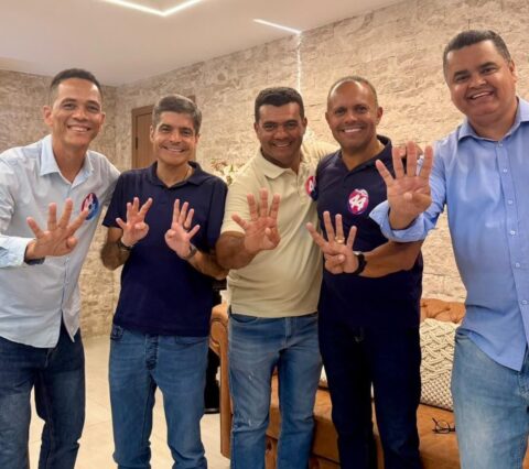ACM Neto recebe apoio de vice-prefeito, vereador mais votado e ex-presidente da Câmara em Mundo Novo