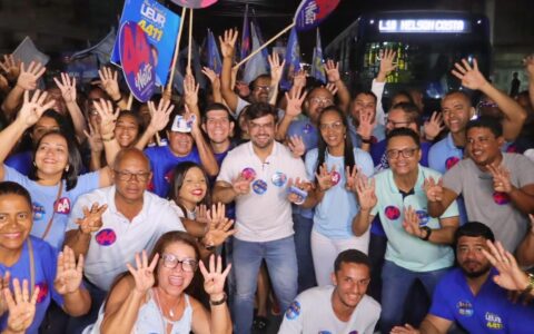 Atos do 44 se espalham pela Bahia, confirmam sentimento de mudança e levam milhares às ruas no interior