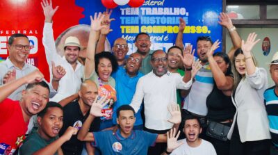 Bebeto inaugura comitê em Itabuna e participa de caminhada com Jerônimo, Rui e Wagner