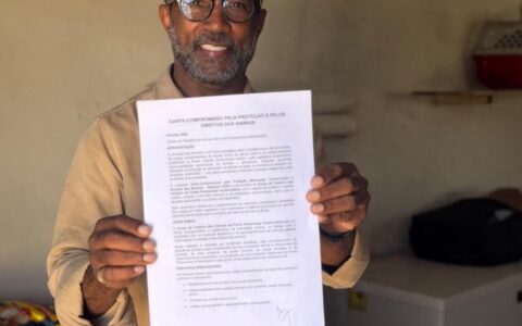 Candidato a deputado federal, Bebeto assina Carta-Compromisso pela defesa da causa animal
